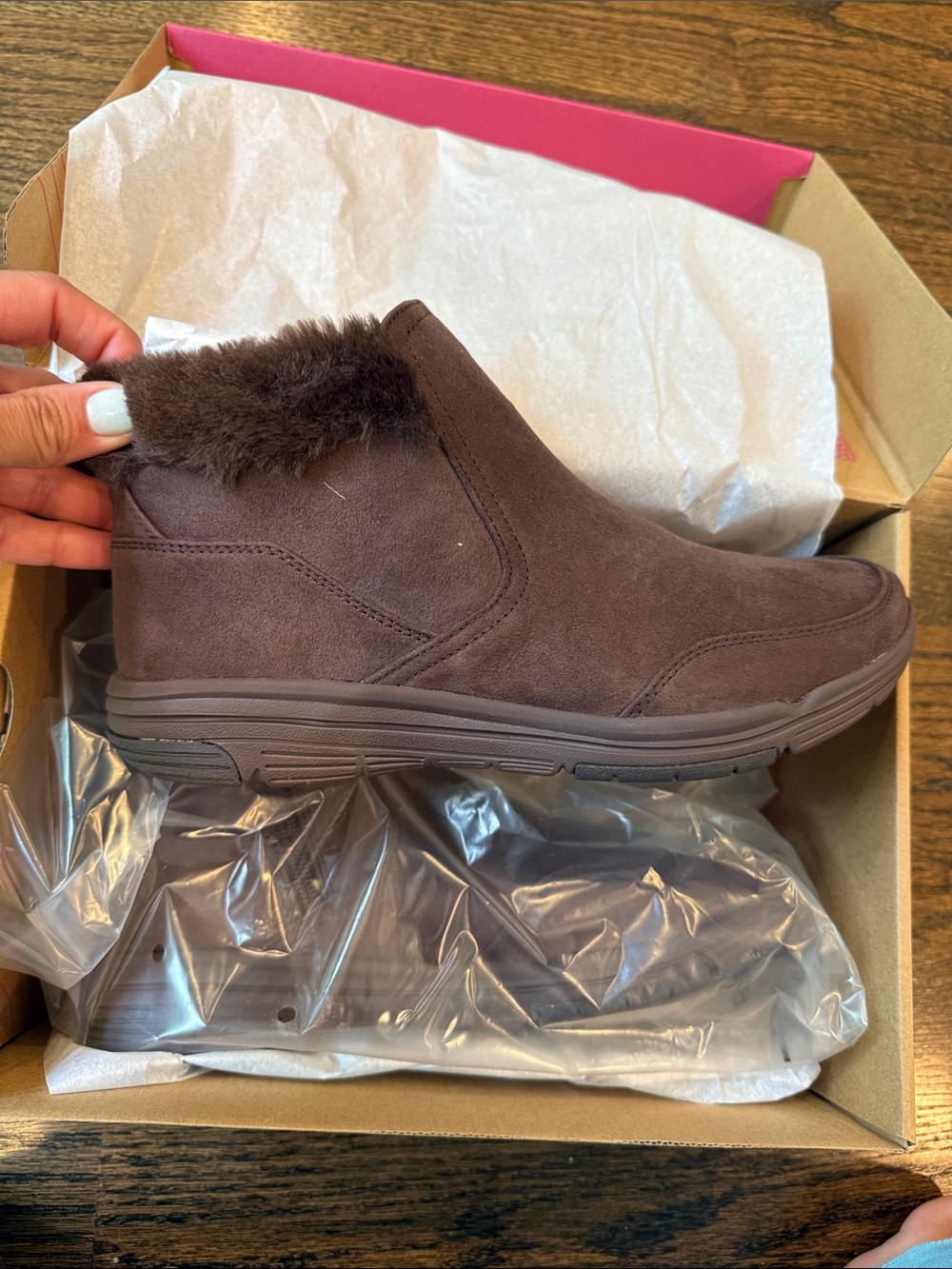 Woman’s Ryka Brown Suede Faux-Fur Lined Ankle Boots 7 1/2 wide